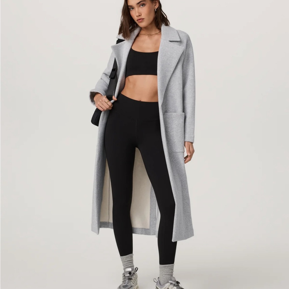 Vuori Women's Restore Coat
Light Heather Grey M/L NWT